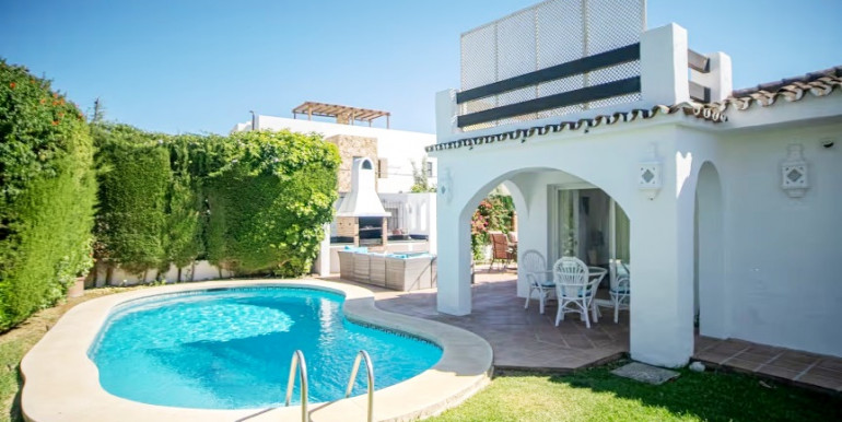 ACOGEDORA VILLA A 700m DEL MAR ACOGEDORA VILLA A 700m DEL MAR