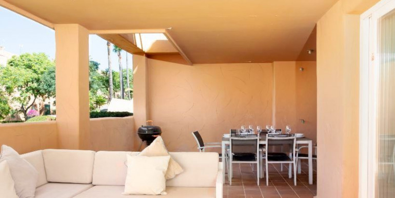 LARGE APARTMENT IN MARBELLA LARGE APARTMENT IN MARBELLA