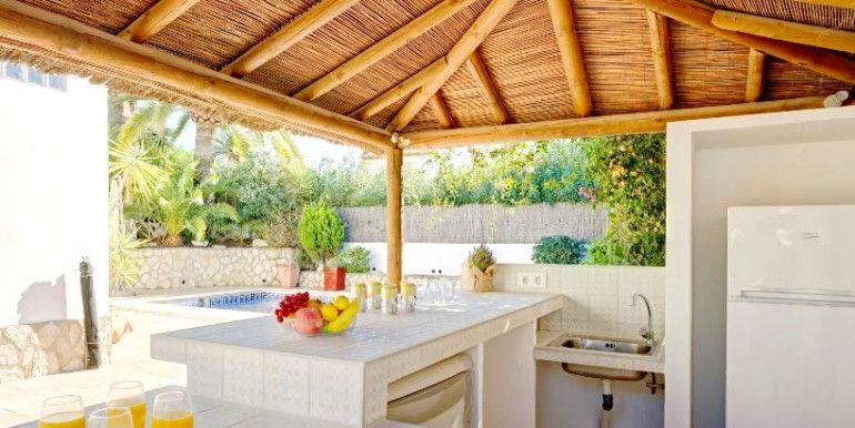 SE ALQUILA VILLA EN JÁVEA