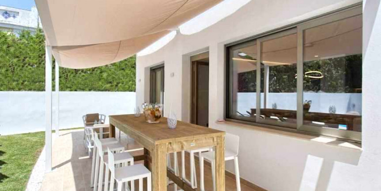 VILLA A 840m DE PUERTO BANÚS VILLA A 840m DE PUERTO BANÚS