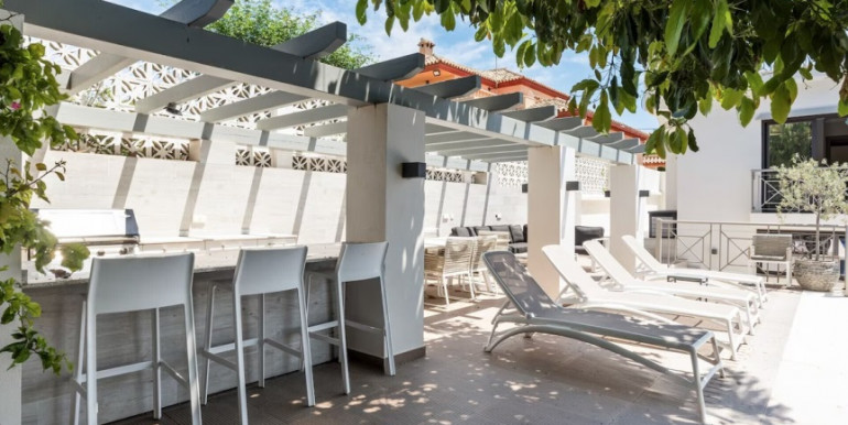 VILLA MARBELLA 600m FROM THE SEA VILLA MARBELLA 600m FROM THE SEA