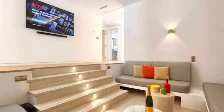 VILLA A 840m DE PUERTO BANÚS VILLA A 840m DE PUERTO BANÚS