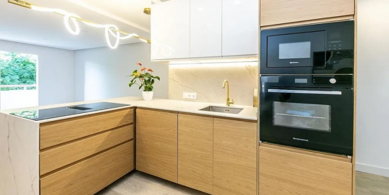 REFORMADO PISO 650m DEL MAR