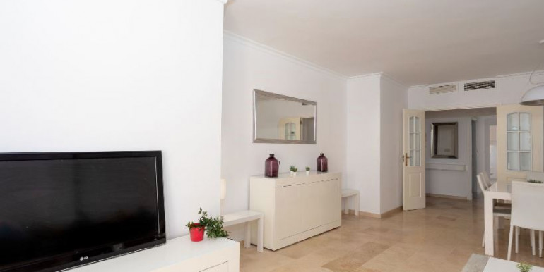 LARGE APARTMENT IN MARBELLA LARGE APARTMENT IN MARBELLA