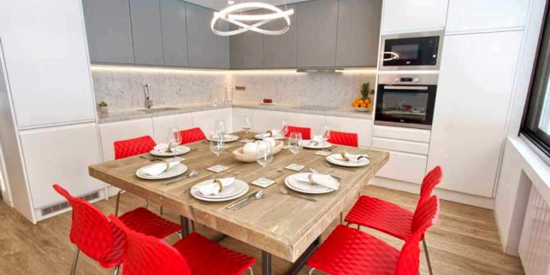 VILLA A 840m DE PUERTO BANÚS VILLA A 840m DE PUERTO BANÚS