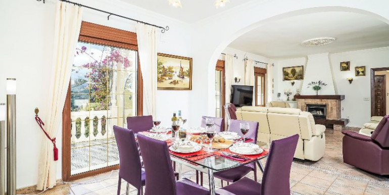 VILLA VACACIONAL EN MORAIRA