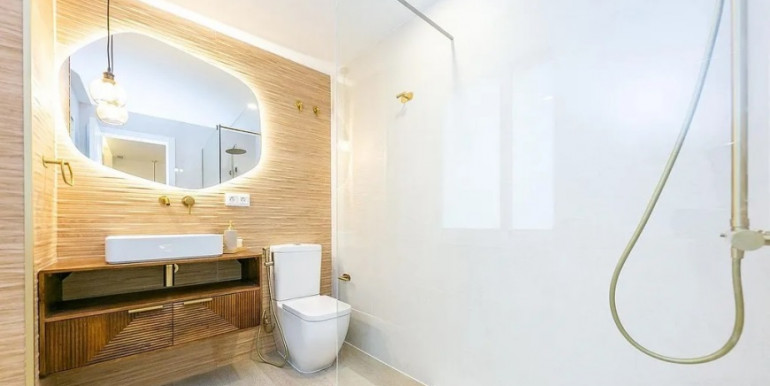 REFORMADO PISO 650m DEL MAR