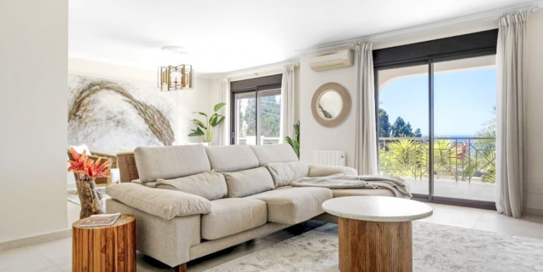 VILLA MARBELLA 600m FROM THE SEA VILLA MARBELLA 600m FROM THE SEA