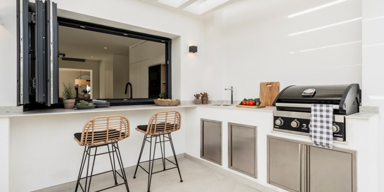 SUBLIME VILLA EN MARBELLA SUBLIME VILLA EN MARBELLA