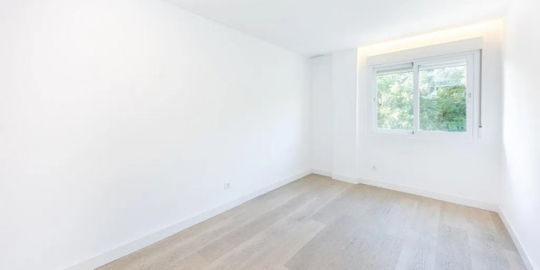 REFORMADO PISO 650m DEL MAR