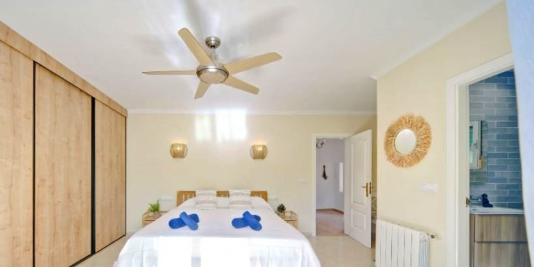 SE ALQUILA VILLA EN JÁVEA