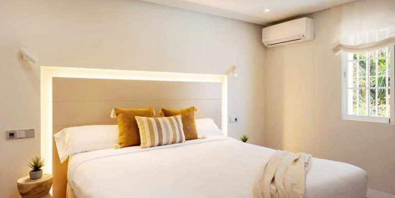 VILLA A 850m DE PUERTO BANÚS VILLA A 850m DE PUERTO BANÚS