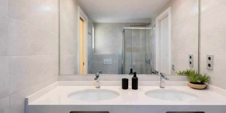 VILLA A 850m DE PUERTO BANÚS VILLA A 850m DE PUERTO BANÚS