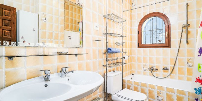 VILLA VACACIONAL EN MORAIRA