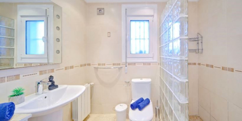 SE ALQUILA VILLA EN JÁVEA