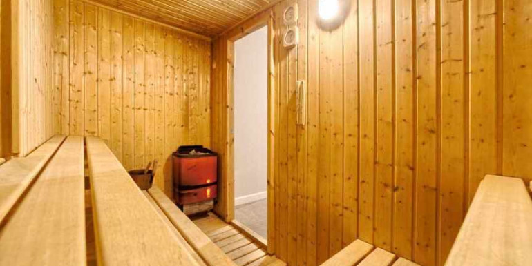 VILLA A 690m DE PUERTO BANÚS VILLA A 690m DE PUERTO BANÚS