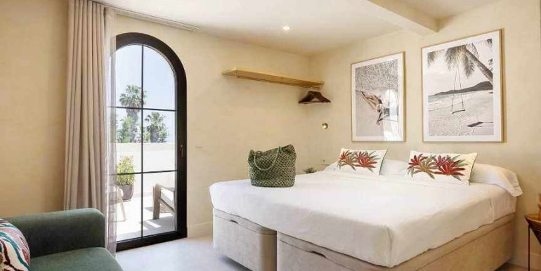 EXTENSA VILLA EN MARBELLA EXTENSA VILLA EN MARBELLA