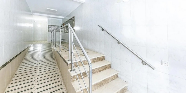 REFORMADO PISO 650m DEL MAR