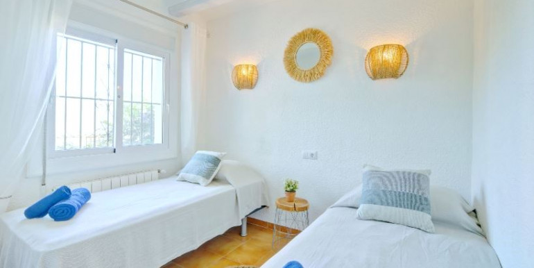 SE ALQUILA VILLA EN JÁVEA