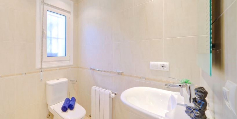 SE ALQUILA VILLA EN JÁVEA