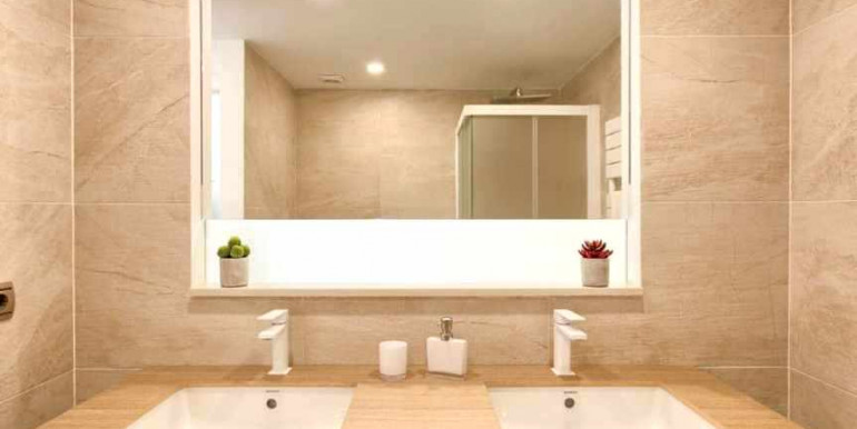 VILLA A 840m DE PUERTO BANÚS VILLA A 840m DE PUERTO BANÚS