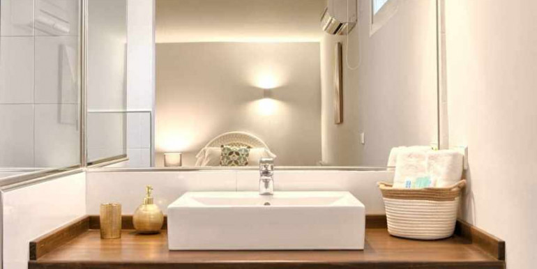 VILLA A 690m DE PUERTO BANÚS VILLA A 690m DE PUERTO BANÚS