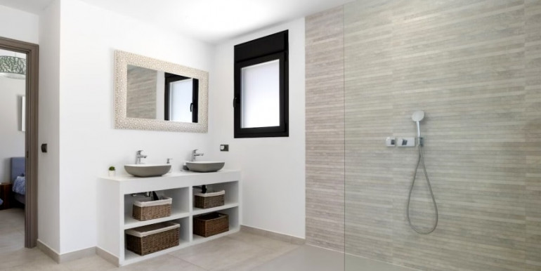 VILLA MARBELLA 600m FROM THE SEA VILLA MARBELLA 600m FROM THE SEA