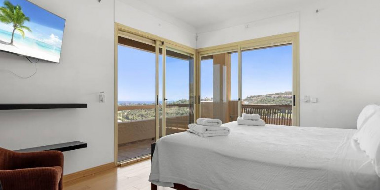 VILLA FAMILIAR EN BENAHAVÍS