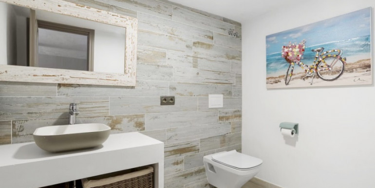 VILLA MARBELLA 600m FROM THE SEA VILLA MARBELLA 600m FROM THE SEA