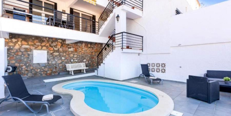 CASA ADOSADA BENALMÁDENA