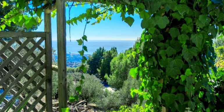 EN FRIGILIANA CON JACUZZI