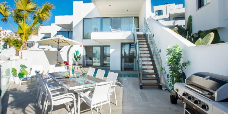 ADOSADA PISCINA CLIMATIZADA