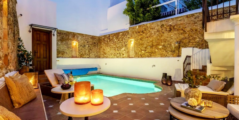 CLÁSICA VILLA EN MARBELLA