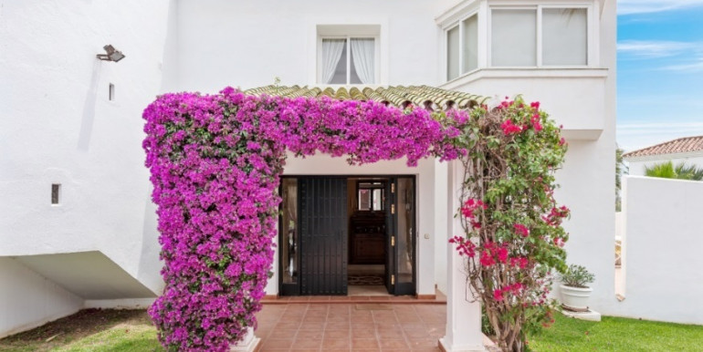 VILLA ANDALUZA EN MARBELLA