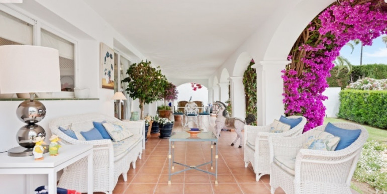 VILLA ANDALUZA EN MARBELLA
