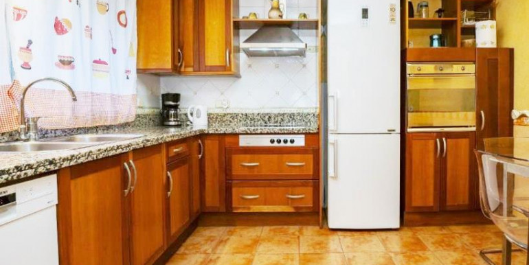 A 50m DEL MAR EN MARBELLA