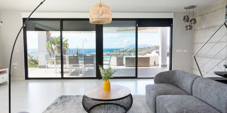 MODERNA VILLA EN RINCÓN MODERNA VILLA EN RINCÓN