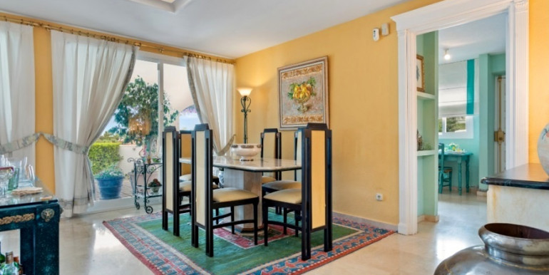 VILLA ANDALUZA EN MARBELLA