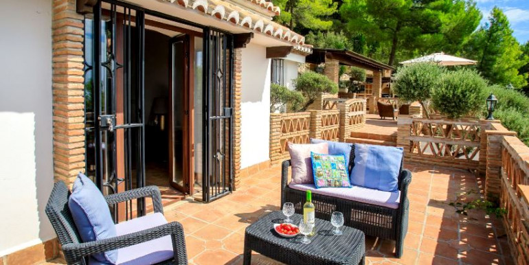 EN FRIGILIANA CON JACUZZI