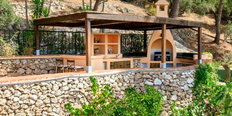 EN FRIGILIANA CON JACUZZI