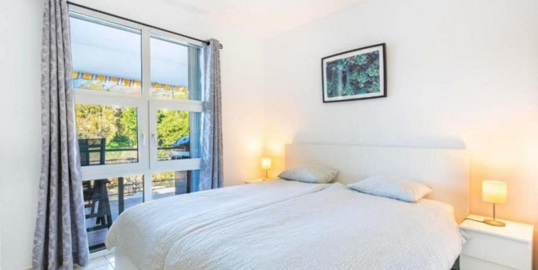 CASA ADOSADA BENALMÁDENA