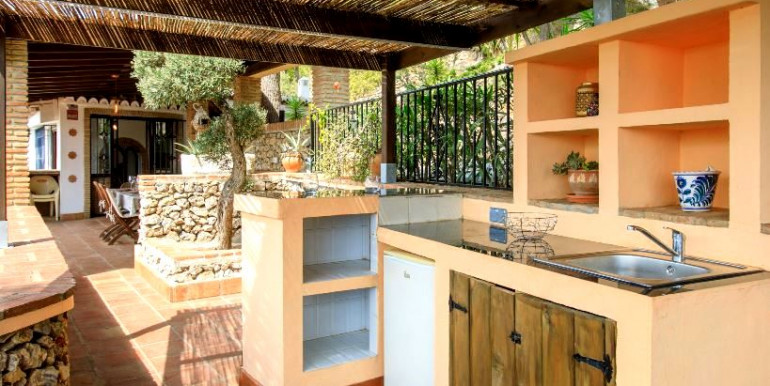 EN FRIGILIANA CON JACUZZI