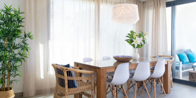 ADOSADA PISCINA CLIMATIZADA