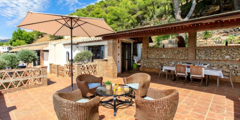 EN FRIGILIANA CON JACUZZI