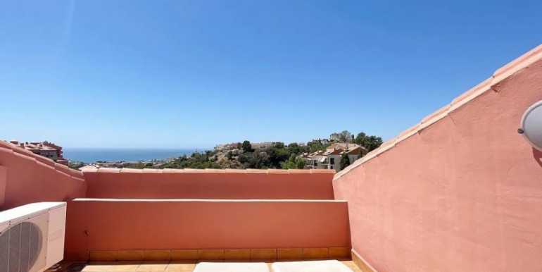 ÁTICO DÚPLEX VISTAS AL MAR ÁTICO DÚPLEX VISTAS AL MAR