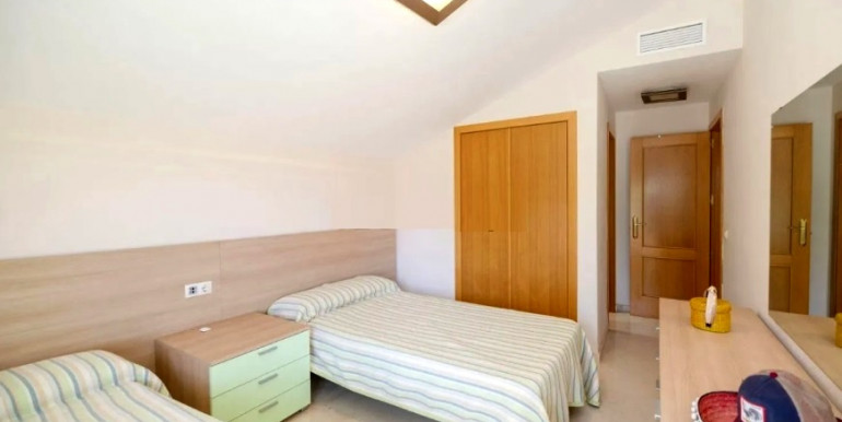 ÁTICO DÚPLEX VISTAS AL MAR ÁTICO DÚPLEX VISTAS AL MAR