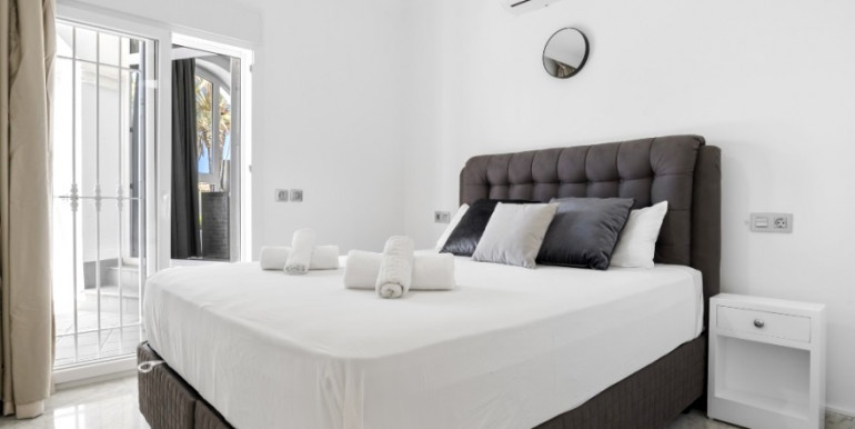 ELEGANTE VILLA EN MARBELLA