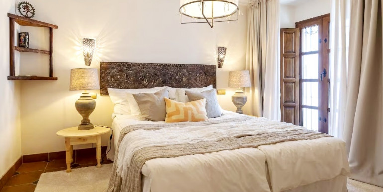 CLÁSICA VILLA EN MARBELLA