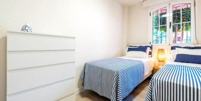 EN MARBELLA 150m DEL MAR