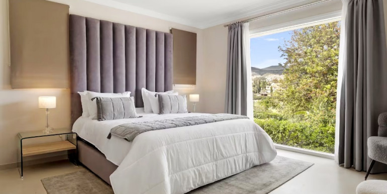 EN MARBELLA EXCELENTE VILLA